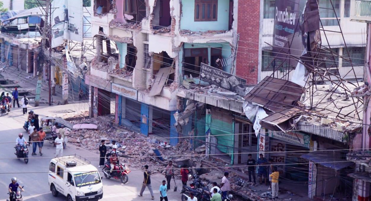 पूर्वतयारीविनाको सडक विस्तारले वीरगञ्ज अस्तव्यस्त: पानी, बिजुली र सञ्चार सेवा प्रभावित